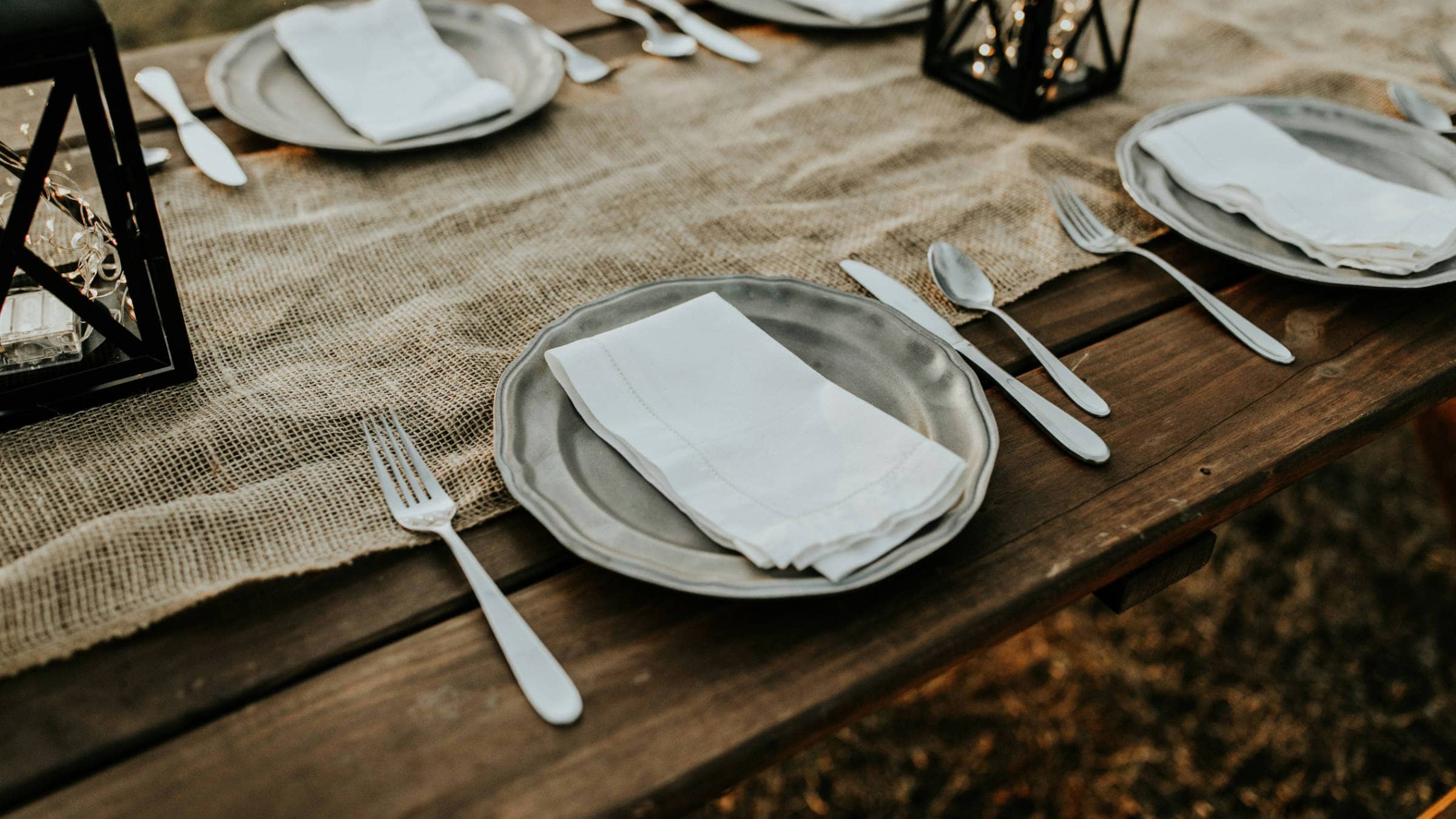 farmhouse tableware